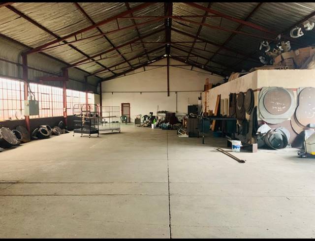 500M² WAREHOUSE TO LET IN WYNBERG